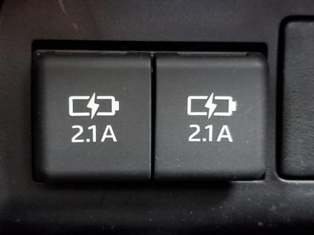 ヴォクシー ＺＳキラメキ３　純正　９インチ　ＳＤナビ／トヨタセーフティセンス／両側電動スライドドア／車線逸脱防止支援システム／シート　ハーフレザー／ヘッドランプ　ＬＥＤ／Ｂｌｕｅｔｏｏｔｈ接続／ＥＴＣ／ＥＢＤ付ＡＢＳ　ＤＶＤ再生（42枚目）