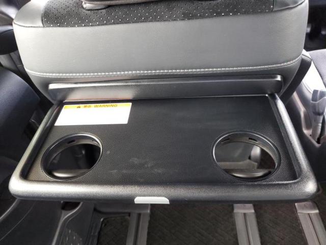 ヴォクシー ＺＳキラメキ３　純正　９インチ　ＳＤナビ／トヨタセーフティセンス／両側電動スライドドア／車線逸脱防止支援システム／シート　ハーフレザー／ヘッドランプ　ＬＥＤ／Ｂｌｕｅｔｏｏｔｈ接続／ＥＴＣ／ＥＢＤ付ＡＢＳ　ＤＶＤ再生（46枚目）