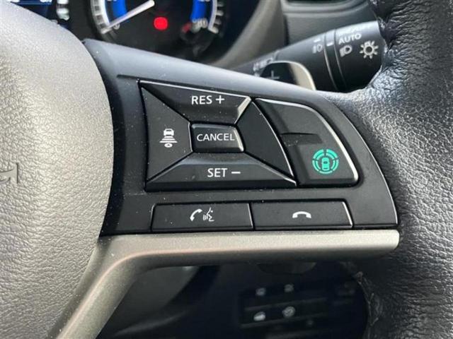 デリカミニ ４ＷＤ　Ｔプレミアム　保証書／社外　９インチ　ＳＤナビ／デジタルインナーミラー／イーアシスト（ミツビシ）／両側電動スライドドア／シートヒーター　前席／全方位モニター／車線逸脱防止支援システム／シート　ハーフレザー　４ＷＤ（14枚目）