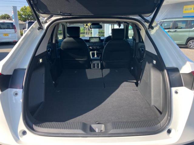 ヴェゼル eHEV Z 保証書/ディスプレイオーディオ+ナビ/衝突安全装置/シートヒーター 前席/車線逸脱防止支援システム/シート ハーフレザー/電動バックドア/ドライブレコーダー 前後/ヘッドランプ LED バックカメラ(8枚目)