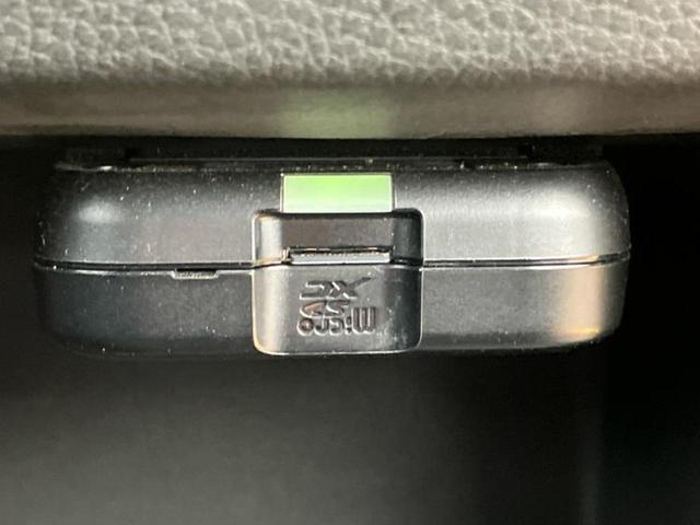 フレアワゴンカスタムスタイル ハイブリッドＸＳ　保証書／純正　ＳＤナビ／衝突安全装置／両側電動スライドドア／シートヒーター／３６０°ビューモニター／車線逸脱防止支援システム／シート　合皮／ドライブレコーダー　前後／ヘッドランプ　ＨＩＤ　ワンオーナー（18枚目）