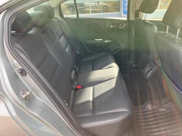 グレイス ハイブリッドEX 新品タイヤ/保証書/純正 SDナビ/シティーブレーキアクティブシステム(ホンダ)/シートヒーター 前席/シート 合皮/ドライブレコーダー 社外/ヘッドランプ LED/USBジャック バックカメラ(5枚目)