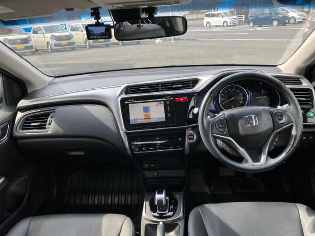 グレイス ハイブリッドEX 新品タイヤ/保証書/純正 SDナビ/シティーブレーキアクティブシステム(ホンダ)/シートヒーター 前席/シート 合皮/ドライブレコーダー 社外/ヘッドランプ LED/USBジャック バックカメラ(6枚目)