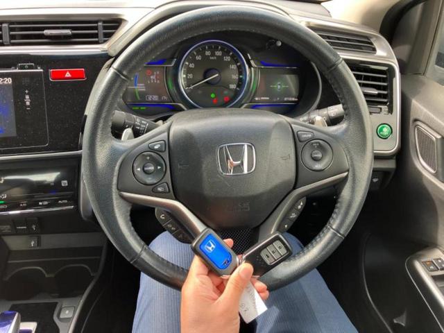 グレイス ハイブリッドEX 新品タイヤ/保証書/純正 SDナビ/シティーブレーキアクティブシステム(ホンダ)/シートヒーター 前席/シート 合皮/ドライブレコーダー 社外/ヘッドランプ LED/USBジャック バックカメラ(14枚目)