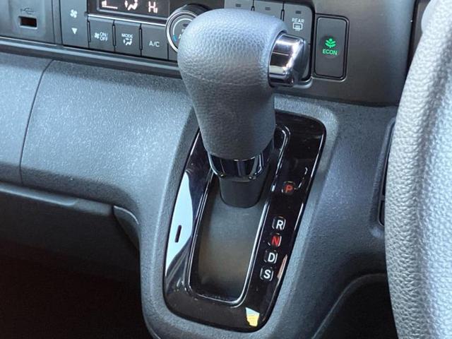 Ｎ－ＢＯＸカスタム ヒョウジュン　電動スライドドア／シートヒーター　前席／ＥＢＤ付ＡＢＳ／ホンダセンシング／バックモニター／禁煙車／エアバッグ　運転席／エアバッグ　助手席／エンジンスタートボタン／オートエアコン／ワンオーナー（13枚目）