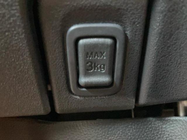 N-BOXカスタム ヒョウジュン 保証書/ホンダセンシング/電動スライドドア/シートヒーター 前席/車線逸脱防止支援システム/ヘッドランプ LED/ETC/EBD付ABS/アイドリングストップ/禁煙車/エアバッグ 運転席 盗難防止装置(34枚目)