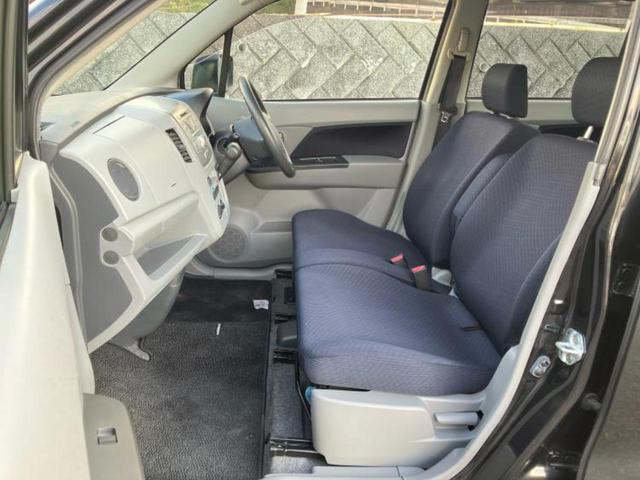 ワゴンR FXアイドリングストップ 新品タイヤ/保証書/EBD付ABS/アイドリングストップ/エアバッグ 運転席/エアバッグ 助手席/パワーウインドウ/キーレスエントリー/盗難防止システム/マニュアルエアコン/アクセサリーソケット(6枚目)