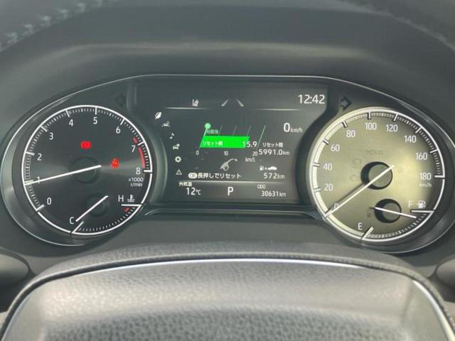 ハリアー Ｚレザーパッケージ　新品タイヤ／サンルーフ／ＪＢＬ／保証書／純正　１２．３インチ　メモリーナビ／デジタルインナーミラー／トヨタセーフティセンス／シートヒーター　前席／パノラミックビューモニター／車線逸脱防止支援システム（14枚目）