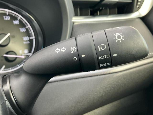 ハリアー Ｚレザーパッケージ　新品タイヤ／サンルーフ／ＪＢＬ／保証書／純正　１２．３インチ　メモリーナビ／デジタルインナーミラー／トヨタセーフティセンス／シートヒーター　前席／パノラミックビューモニター／車線逸脱防止支援システム（16枚目）