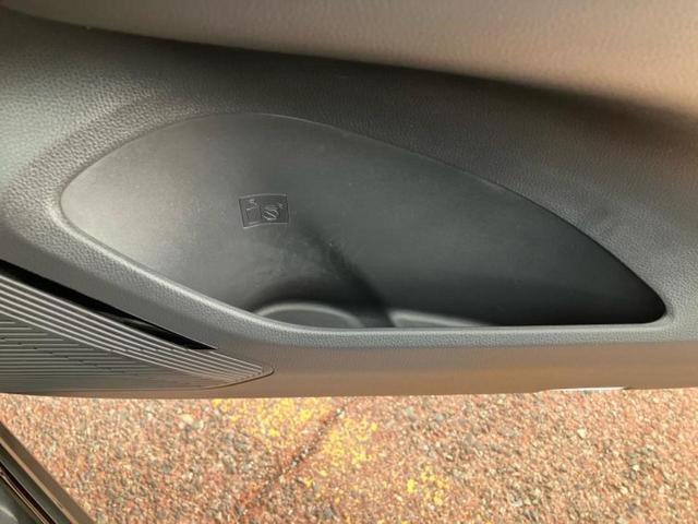 ハリアー Ｚレザーパッケージ　新品タイヤ／サンルーフ／ＪＢＬ／保証書／純正　１２．３インチ　メモリーナビ／デジタルインナーミラー／トヨタセーフティセンス／シートヒーター　前席／パノラミックビューモニター／車線逸脱防止支援システム（37枚目）