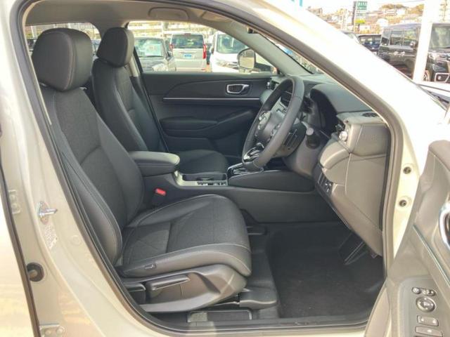 ヴェゼル ｅＨＥＶ　Ｚ　保証書／純正　９インチ　ナビ／ホンダセンシング／シートヒーター　前席／車線逸脱防止支援システム／電動バックドア／登録済未使用車／ヘッドランプ　ＬＥＤ／ＵＳＢジャック／Ｂｌｕｅｔｏｏｔｈ接続　禁煙車（4枚目）