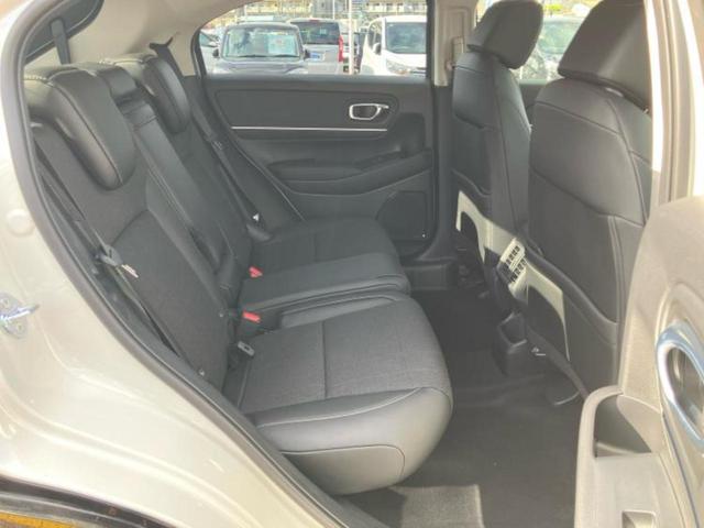 ヴェゼル ｅＨＥＶ　Ｚ　保証書／純正　９インチ　ナビ／ホンダセンシング／シートヒーター　前席／車線逸脱防止支援システム／電動バックドア／登録済未使用車／ヘッドランプ　ＬＥＤ／ＵＳＢジャック／Ｂｌｕｅｔｏｏｔｈ接続　禁煙車（5枚目）