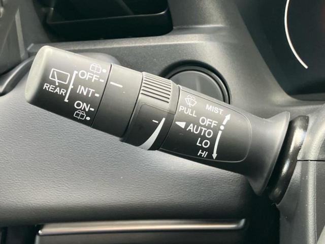 ヴェゼル ｅＨＥＶ　Ｚ　保証書／純正　９インチ　ナビ／ホンダセンシング／シートヒーター　前席／車線逸脱防止支援システム／電動バックドア／登録済未使用車／ヘッドランプ　ＬＥＤ／ＵＳＢジャック／Ｂｌｕｅｔｏｏｔｈ接続　禁煙車（17枚目）