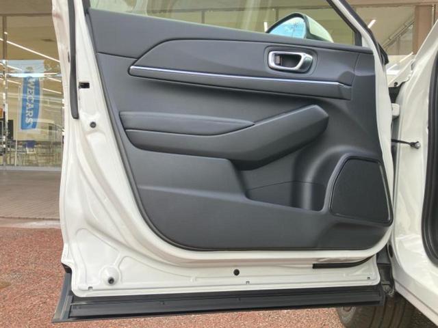 ヴェゼル ｅＨＥＶ　Ｚ　保証書／純正　９インチ　ナビ／ホンダセンシング／シートヒーター　前席／車線逸脱防止支援システム／電動バックドア／登録済未使用車／ヘッドランプ　ＬＥＤ／ＵＳＢジャック／Ｂｌｕｅｔｏｏｔｈ接続　禁煙車（22枚目）