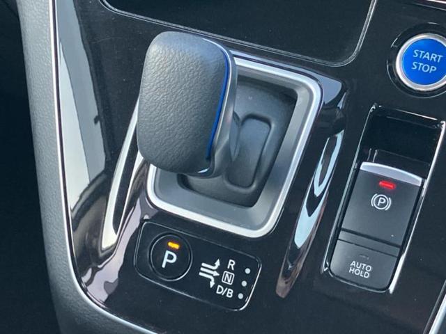 セレナ ｅパワーハイウェイスターＶ　新品タイヤ／保証書／純正　１０インチ　メモリーナビ／フリップダウンモニター　純正　１１インチ／インテリジェントルームミラー／エマージェンシーブレーキ／ハンズフリー両側電動スライドドア　全周囲カメラ（18枚目）