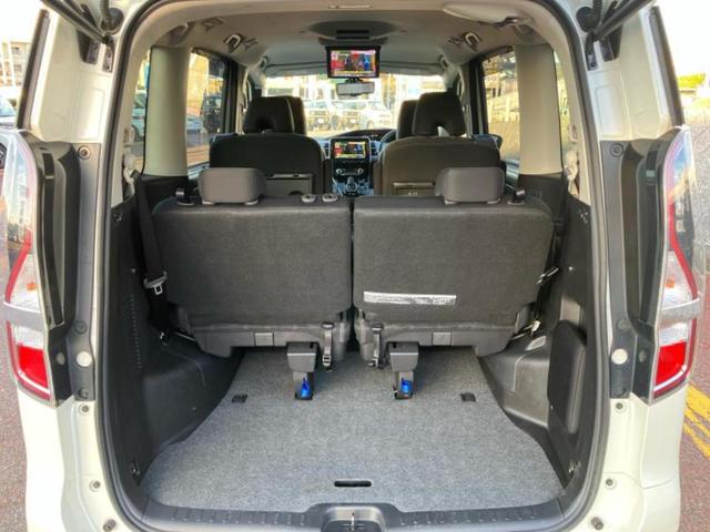 セレナ ｅパワーハイウェイスターＶ　新品タイヤ／保証書／純正　１０インチ　メモリーナビ／フリップダウンモニター　純正　１１インチ／インテリジェントルームミラー／エマージェンシーブレーキ／ハンズフリー両側電動スライドドア　全周囲カメラ（20枚目）