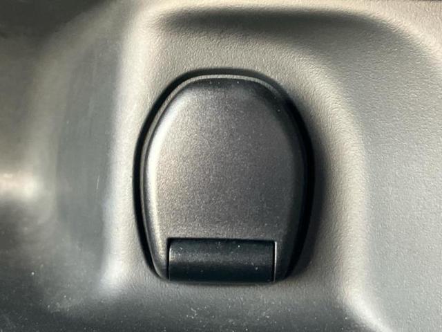 セレナ ｅパワーハイウェイスターＶ　新品タイヤ／保証書／純正　１０インチ　メモリーナビ／フリップダウンモニター　純正　１１インチ／インテリジェントルームミラー／エマージェンシーブレーキ／ハンズフリー両側電動スライドドア　全周囲カメラ（43枚目）