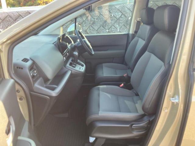 フリード eHEVクロスター 新品タイヤ/保証書/純正 11インチ SDナビ/ホンダセンシング/両側電動スライドドア/シートヒーター/マルチビューカメラシステム/車線逸脱防止支援システム/シート ハーフレザー 衝突被害軽減システム(7枚目)