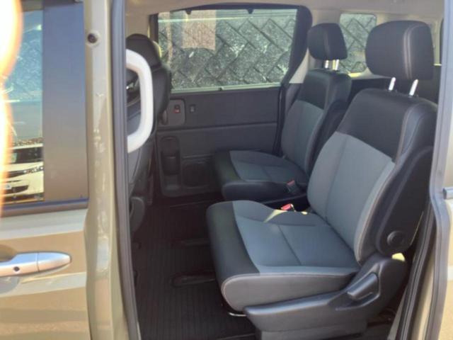 フリード eHEVクロスター 新品タイヤ/保証書/純正 11インチ SDナビ/ホンダセンシング/両側電動スライドドア/シートヒーター/マルチビューカメラシステム/車線逸脱防止支援システム/シート ハーフレザー 衝突被害軽減システム(8枚目)