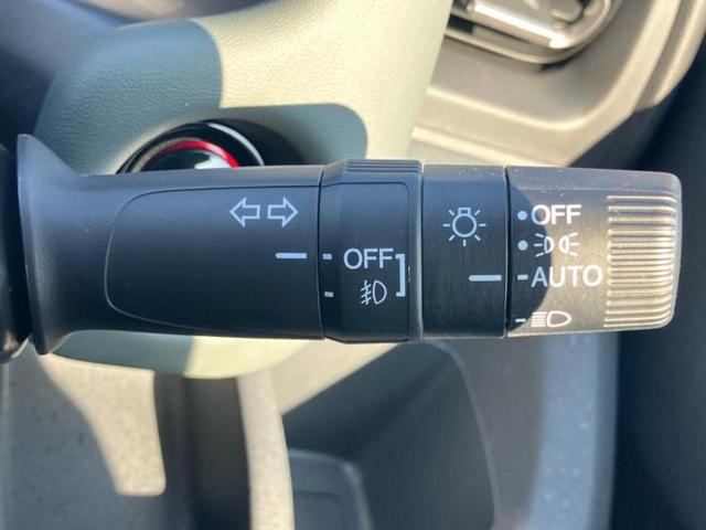 フリード eHEVクロスター 新品タイヤ/保証書/純正 11インチ SDナビ/ホンダセンシング/両側電動スライドドア/シートヒーター/マルチビューカメラシステム/車線逸脱防止支援システム/シート ハーフレザー 衝突被害軽減システム(16枚目)