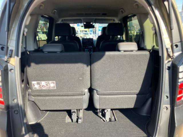 フリード eHEVクロスター 新品タイヤ/保証書/純正 11インチ SDナビ/ホンダセンシング/両側電動スライドドア/シートヒーター/マルチビューカメラシステム/車線逸脱防止支援システム/シート ハーフレザー 衝突被害軽減システム(20枚目)