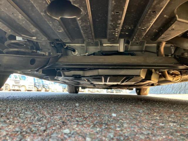 フリード eHEVクロスター 新品タイヤ/保証書/純正 11インチ SDナビ/ホンダセンシング/両側電動スライドドア/シートヒーター/マルチビューカメラシステム/車線逸脱防止支援システム/シート ハーフレザー 衝突被害軽減システム(49枚目)