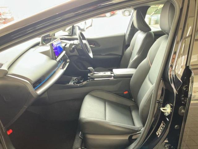 プリウス Ｚ　保証書／純正　１２．３インチ　メモリーナビ／デジタルインナーミラー／トヨタセーフティセンス／シートヒーター　前席／パノラミックビューモニター／車線逸脱防止支援システム／シート　合皮　全周囲カメラ（6枚目）