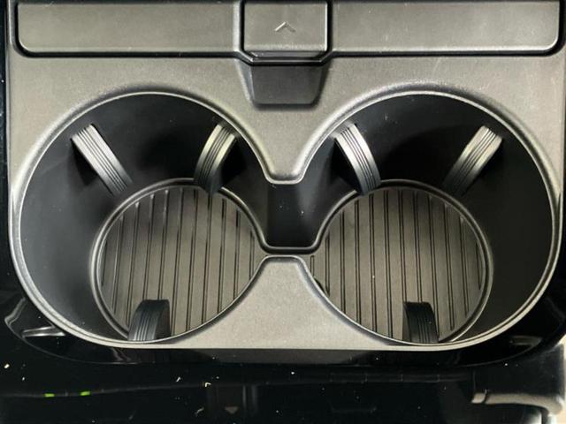 プリウス Ｚ　保証書／純正　１２．３インチ　メモリーナビ／デジタルインナーミラー／トヨタセーフティセンス／シートヒーター　前席／パノラミックビューモニター／車線逸脱防止支援システム／シート　合皮　全周囲カメラ（41枚目）