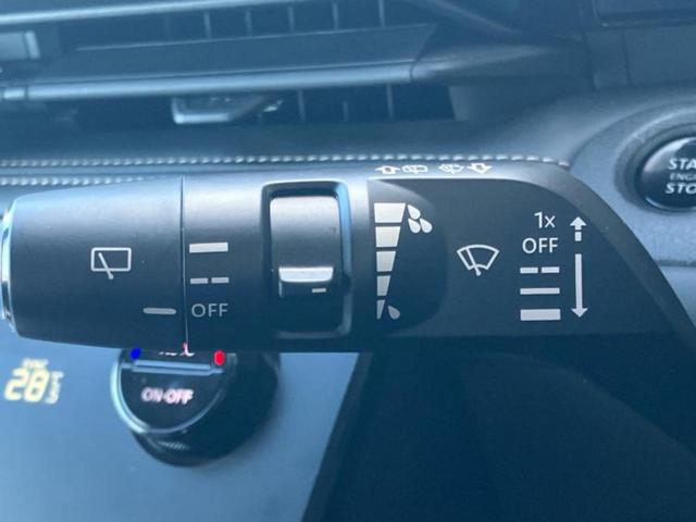 セレナ ハイウェイスターＶ　新品タイヤ／保証書／純正　１２．３インチ　メモリーナビ／フリップダウンモニター／インテリジェントルームミラー／エマージェンシーブレーキ／両側電動スライドドア／アラウンドビューモニター　全周囲カメラ（18枚目）