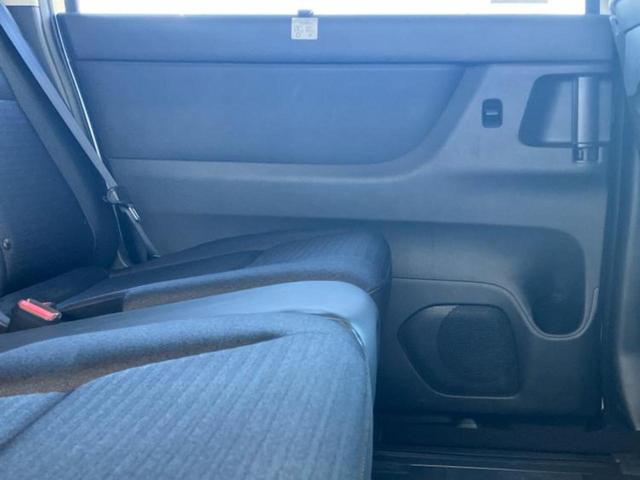 セレナ ハイウェイスターＶ　新品タイヤ／保証書／純正　１２．３インチ　メモリーナビ／フリップダウンモニター／インテリジェントルームミラー／エマージェンシーブレーキ／両側電動スライドドア／アラウンドビューモニター　全周囲カメラ（25枚目）