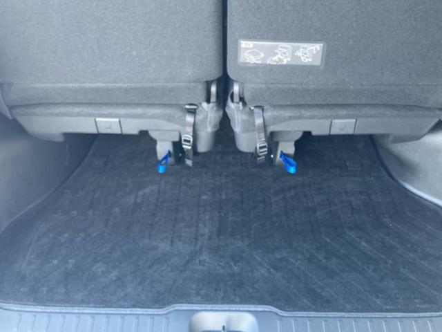 セレナ ハイウェイスターＶ　新品タイヤ／保証書／純正　１２．３インチ　メモリーナビ／フリップダウンモニター／インテリジェントルームミラー／エマージェンシーブレーキ／両側電動スライドドア／アラウンドビューモニター　全周囲カメラ（28枚目）