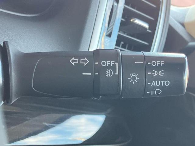 オデッセイハイブリッド ハイブリッドアブソルート・ＥＸホンダセンシング　保証書／純正　ＳＤナビ／フリップダウンモニター／衝突安全装置／両側電動スライドドア／シートヒーター／マルチビューカメラシステム／車線逸脱防止支援システム／シート　ハーフレザー　衝突被害軽減システム（17枚目）