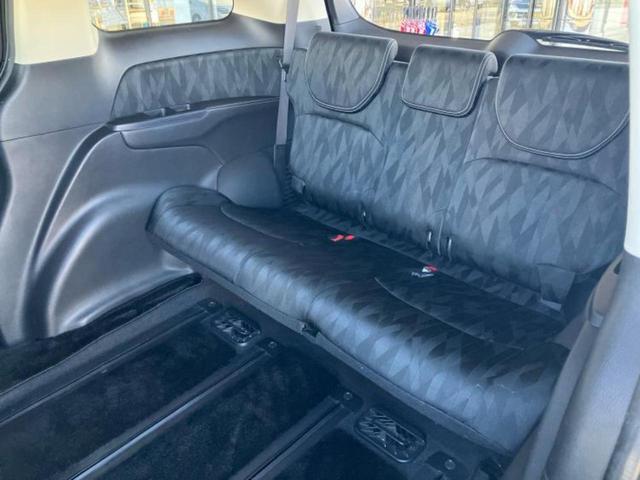 オデッセイハイブリッド ハイブリッドアブソルート・ＥＸホンダセンシング　保証書／純正　ＳＤナビ／フリップダウンモニター／衝突安全装置／両側電動スライドドア／シートヒーター／マルチビューカメラシステム／車線逸脱防止支援システム／シート　ハーフレザー　衝突被害軽減システム（19枚目）