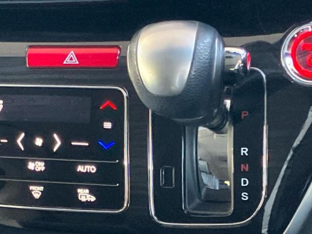 オデッセイハイブリッド ハイブリッドアブソルート・ＥＸホンダセンシング　保証書／純正　ＳＤナビ／フリップダウンモニター／衝突安全装置／両側電動スライドドア／シートヒーター／マルチビューカメラシステム／車線逸脱防止支援システム／シート　ハーフレザー　衝突被害軽減システム（29枚目）