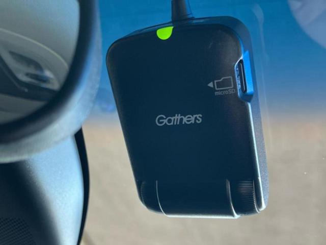 オデッセイハイブリッド ハイブリッドアブソルート・ＥＸホンダセンシング　保証書／純正　ＳＤナビ／フリップダウンモニター／衝突安全装置／両側電動スライドドア／シートヒーター／マルチビューカメラシステム／車線逸脱防止支援システム／シート　ハーフレザー　衝突被害軽減システム（44枚目）