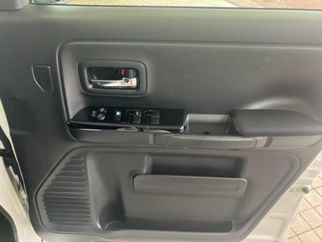 スペーシアカスタム ハイブリッドＸＳ　新品タイヤ／保証書／ディスプレイオーディオ＋ナビ９インチ／両側電動スライドドア／シートヒーター　運転席／全方位モニター用カメラ／シート　ハーフレザー／ドライブレコーダー　前後　全周囲カメラ　ＤＶＤ再生（20枚目）