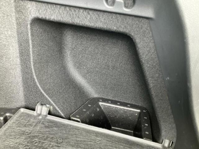 Ｃ－ＨＲ Ｇモードネロセーフティプラス２　新品タイヤ／保証書／ディスプレイオーディオ＋ナビ８インチ／衝突安全装置／シートヒーター　前席／全方位モニター／車線逸脱防止支援システム／シート　ハーフレザー／ヘッドランプ　ＬＥＤ　衝突被害軽減システム（25枚目）