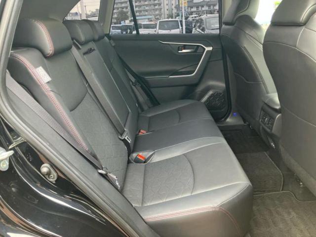 ＲＡＶ４ ４ＷＤアドベンチャーオフロードパッケージ２　保証書／ディスプレイオーディオ＋ナビ１０インチ／デジタルインナーミラー／衝突安全装置／エアーシート　前席／車線逸脱防止支援システム／シート　合皮／電動バックドア／ヘッドランプ　ＬＥＤ　バックカメラ（5枚目）