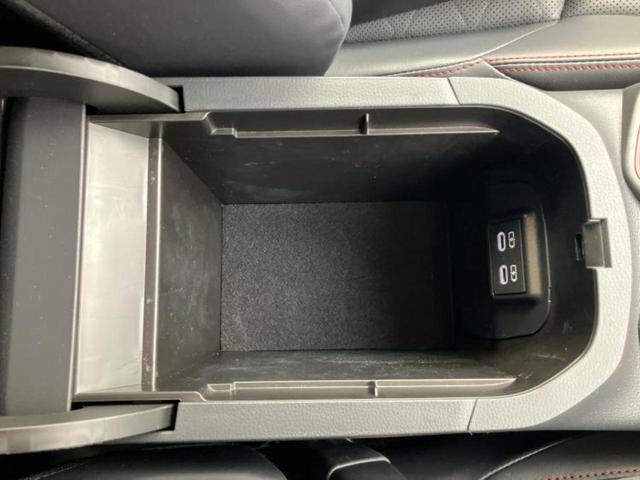 ＲＡＶ４ ４ＷＤアドベンチャーオフロードパッケージ２　保証書／ディスプレイオーディオ＋ナビ１０インチ／デジタルインナーミラー／衝突安全装置／エアーシート　前席／車線逸脱防止支援システム／シート　合皮／電動バックドア／ヘッドランプ　ＬＥＤ　バックカメラ（35枚目）