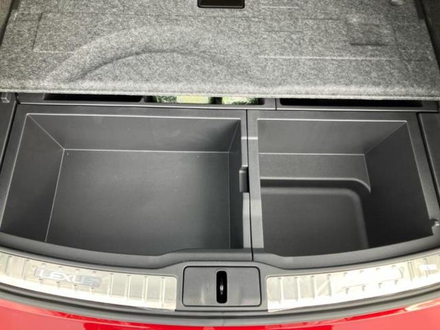 ＲＸ ＲＸ３５０バージョンＬ　サンルーフ／純正エアロ／保証書／純正　ＳＤナビ／デジタルインナーミラー／衝突安全装置／シートヒーター／全方位モニター／車線逸脱防止支援システム／シート　ハーフレザー／パーキングアシスト　自動操舵（25枚目）