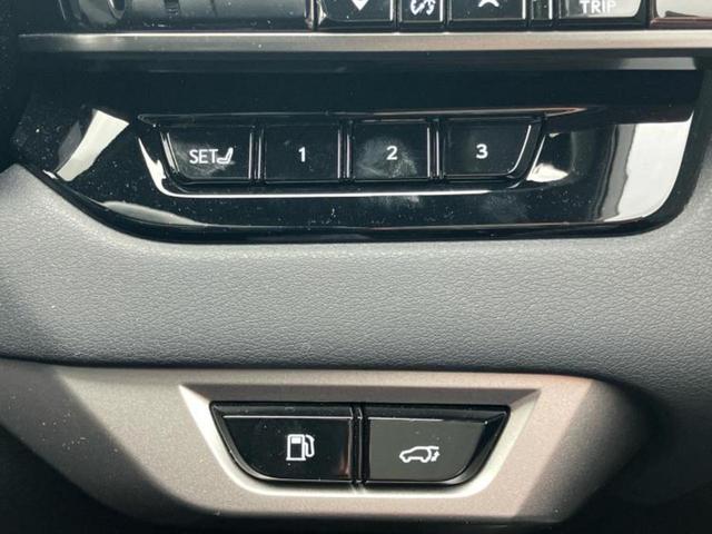 ＲＸ ＲＸ３５０バージョンＬ　サンルーフ／純正エアロ／保証書／純正　ＳＤナビ／デジタルインナーミラー／衝突安全装置／シートヒーター／全方位モニター／車線逸脱防止支援システム／シート　ハーフレザー／パーキングアシスト　自動操舵（30枚目）