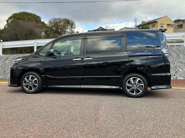 ヴォクシー ZSキラメキ3 保証書/純正 9インチ SDナビ/フリップダウンモニター 純正 12.1インチ/トヨタセーフティセンス/両側電動スライドドア/車線逸脱防止支援システム/シート ハーフレザー 衝突被害軽減システム(2枚目)