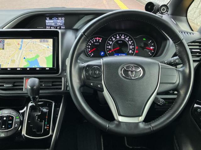 ヴォクシー ZSキラメキ3 保証書/純正 9インチ SDナビ/フリップダウンモニター 純正 12.1インチ/トヨタセーフティセンス/両側電動スライドドア/車線逸脱防止支援システム/シート ハーフレザー 衝突被害軽減システム(16枚目)