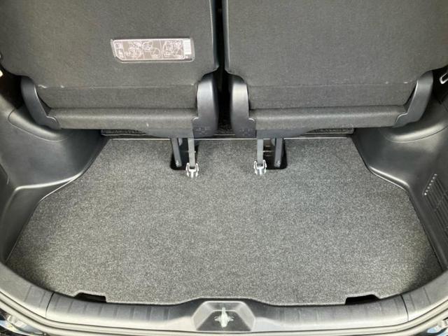 ヴォクシー ZSキラメキ3 保証書/純正 9インチ SDナビ/フリップダウンモニター 純正 12.1インチ/トヨタセーフティセンス/両側電動スライドドア/車線逸脱防止支援システム/シート ハーフレザー 衝突被害軽減システム(27枚目)