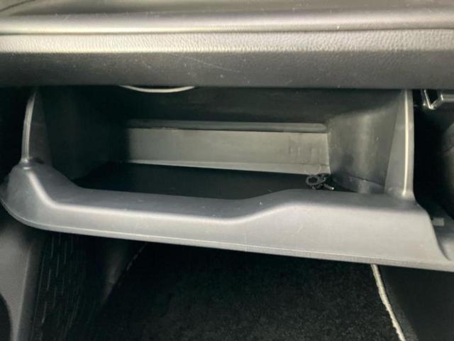 ヴォクシー ZSキラメキ3 保証書/純正 9インチ SDナビ/フリップダウンモニター 純正 12.1インチ/トヨタセーフティセンス/両側電動スライドドア/車線逸脱防止支援システム/シート ハーフレザー 衝突被害軽減システム(36枚目)