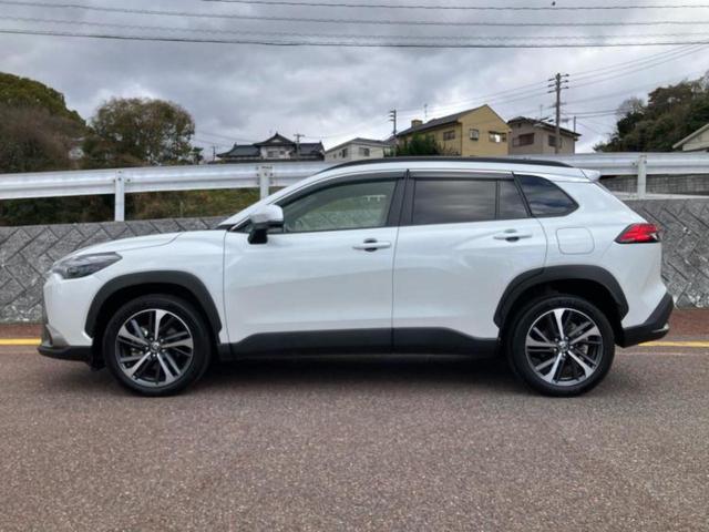 カローラクロス ハイブリッドＺ　新品タイヤ／保証書／ディスプレイオーディオ＋ナビ９インチ／衝突安全装置／シートヒーター　前席／パノラミックビューモニター／車線逸脱防止支援システム／シート　合皮／電動バックドア　衝突被害軽減システム（2枚目）