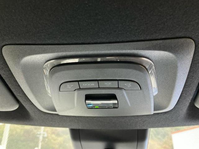 カローラクロス ハイブリッドＺ　新品タイヤ／保証書／ディスプレイオーディオ＋ナビ９インチ／衝突安全装置／シートヒーター　前席／パノラミックビューモニター／車線逸脱防止支援システム／シート　合皮／電動バックドア　衝突被害軽減システム（40枚目）