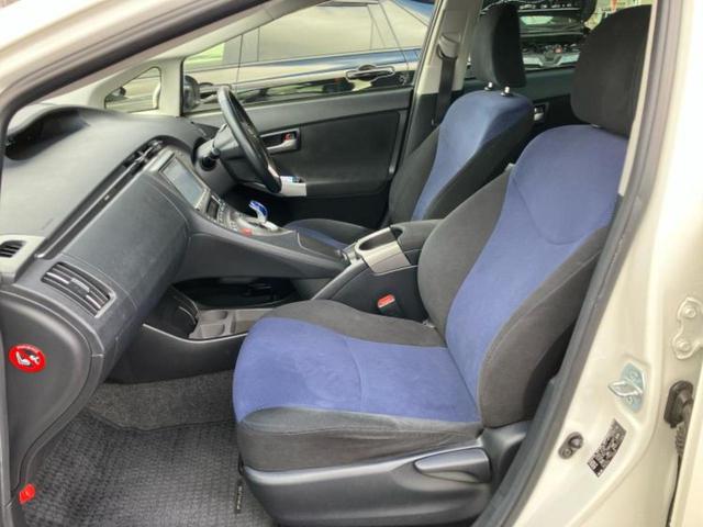 プリウス S 保証書/純正 8インチ SDナビ/ヘッドランプ LED/Bluetooth接続/ETC/EBD付ABS/横滑り防止装置/アイドリングストップ/バックモニター/フルセグTV/エアバッグ 運転席(6枚目)