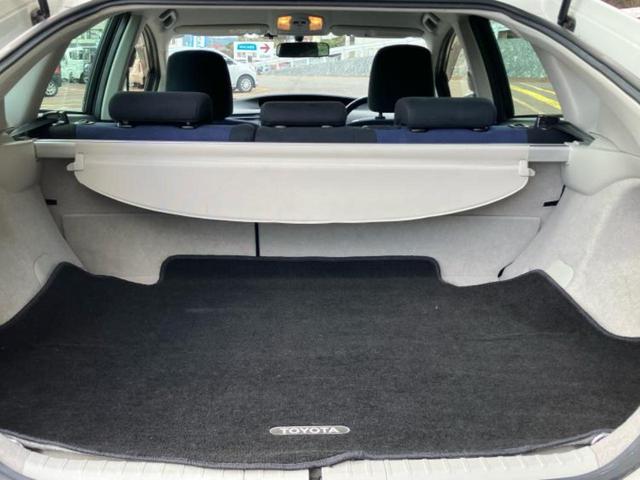 プリウス S 保証書/純正 8インチ SDナビ/ヘッドランプ LED/Bluetooth接続/ETC/EBD付ABS/横滑り防止装置/アイドリングストップ/バックモニター/フルセグTV/エアバッグ 運転席(8枚目)