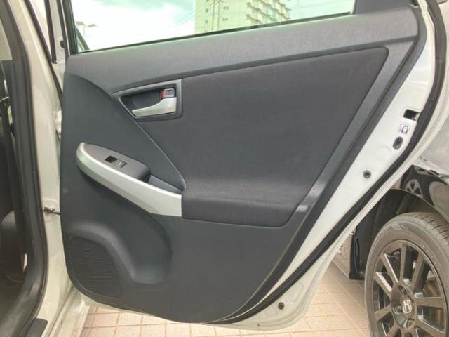 プリウス S 保証書/純正 8インチ SDナビ/ヘッドランプ LED/Bluetooth接続/ETC/EBD付ABS/横滑り防止装置/アイドリングストップ/バックモニター/フルセグTV/エアバッグ 運転席(21枚目)